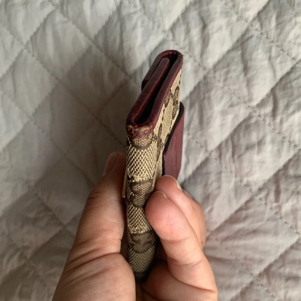 Authentic Gucci key case - Picture 9 of 12